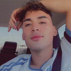 Meet your Posher, Cameron